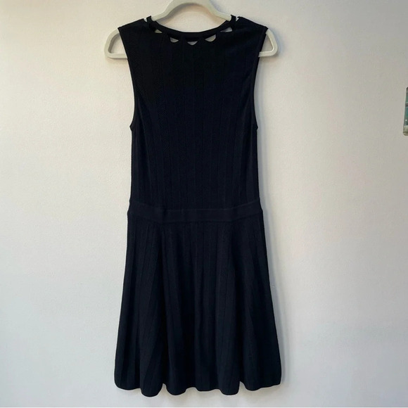 Milly Black Scallop Cut Out Detail Sleeveless Drop Waist Midi Dress Size L - Picture 3 of 7